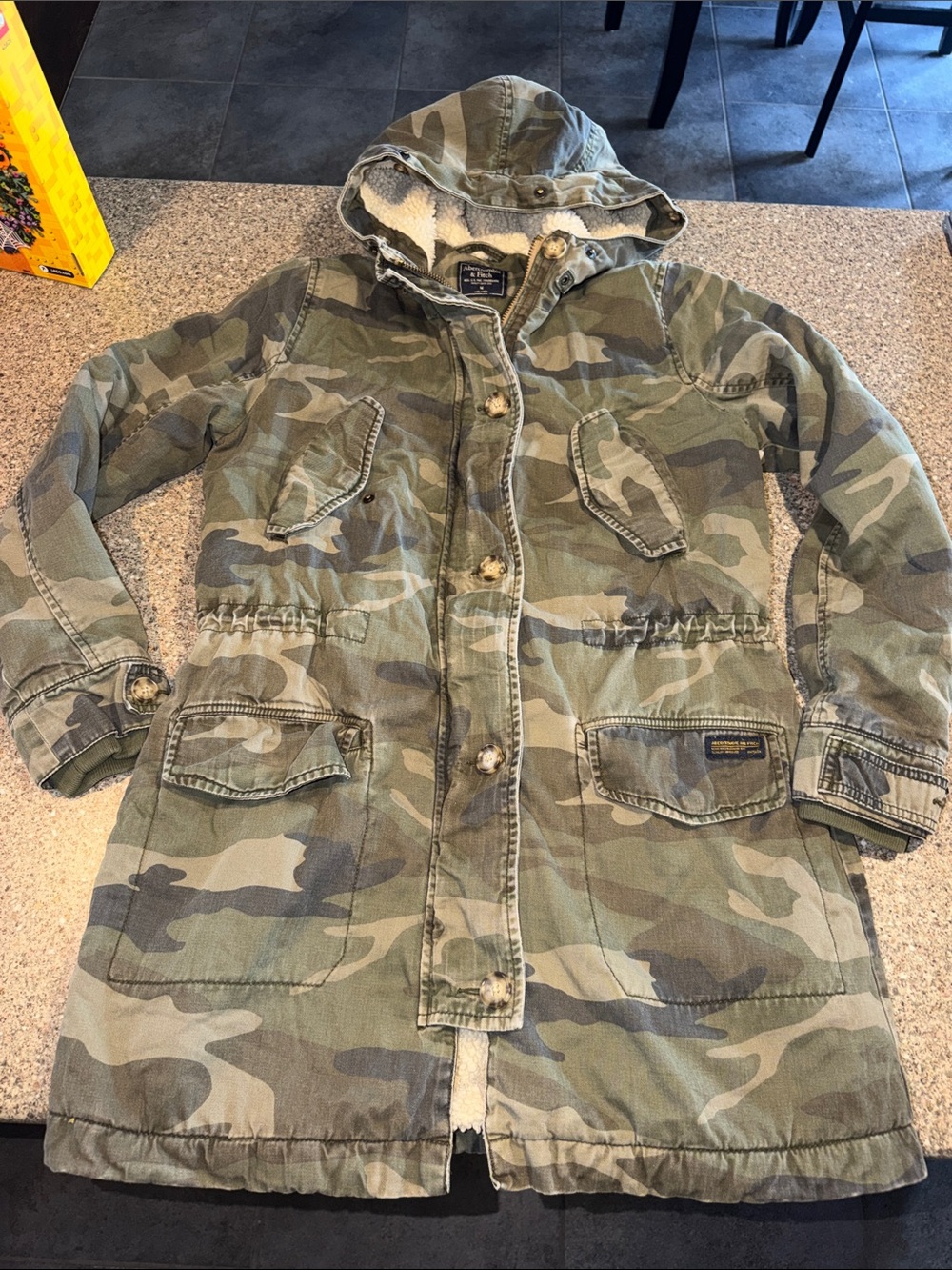 Abercrombie & Fitch Y2k 90s Camo Utility Cargo Sherpa parka